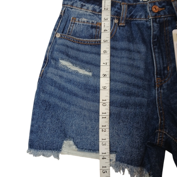 Rewash Low Pro Denim Cutoff Shorts Women’s Size 5/27 Distressed 100% Cotton NWT - Picture 6 of 8